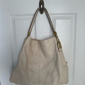 Coach - White Shoulder Bag